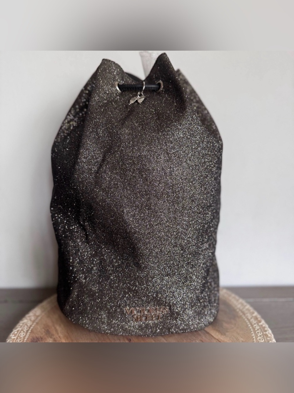 Victoria's Secret Bucket Drawstring Backpack Black Glitter‎ Angel Wings Charm - Picture 1 of 8